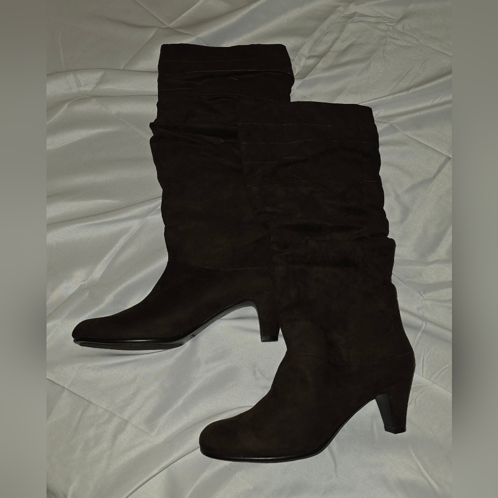Chic Brown Heeled Boots for Women